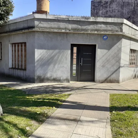 Buy this studio house on Intendente Carlos Ratti 515 in Partido de Ituzaingó, B1714 LVH Ituzaingó