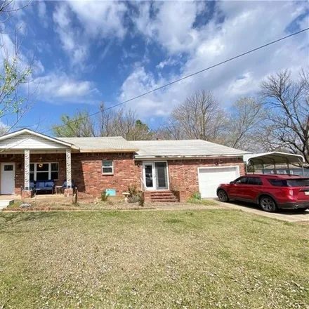 Buy this 3 bed house on 146 East 1st Street in Hartford, Sebastian County
