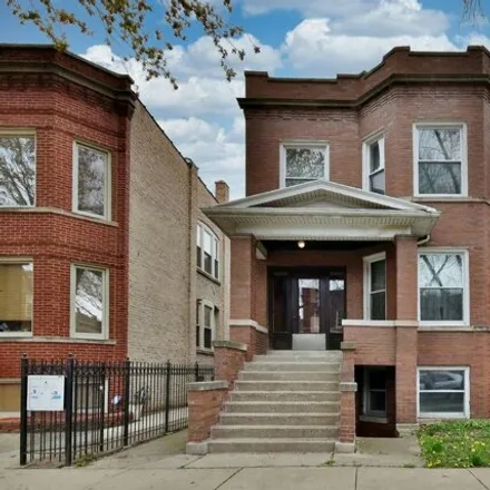 Buy this 7 bed house on 2541 North Avers Avenue in Chicago, IL 60647