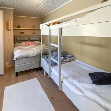 Rent this 3 bed house on Skummeslövsstrand in 312 71 Laholms kommun, Sweden