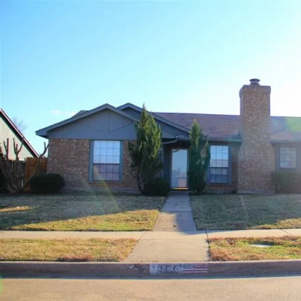 Image 2 - 900 Purcell Drive, Plano, TX 75025, USA - House for rent