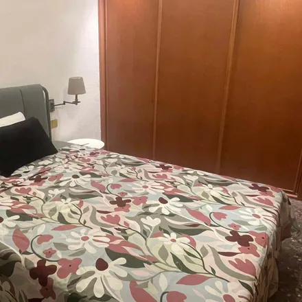 Rent this 4 bed room on Carrer de Floridablanca in 67, 08001 Barcelona