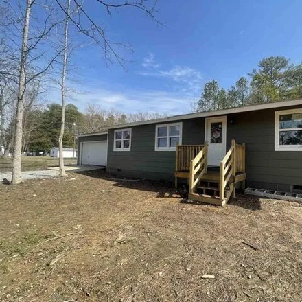 Rent this 3 bed house on 74 Dry Creek Cove Road in Morgan County, AL 35754