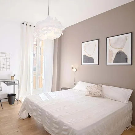 Rent this 1 bed room on 26 Avenue Mirabeau in 06000 Nice, France