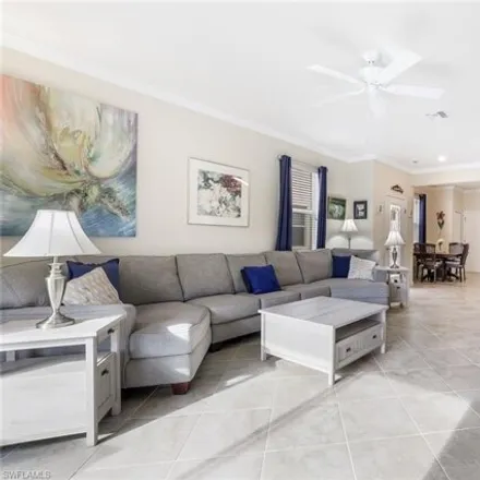 Image 2 - Via Colombia Circle, Fort Myers, FL 33966, USA - House for sale