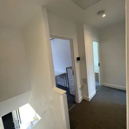 Rent this 5 bed apartment on Gerard Avenue in Coventry, CV4 8FY