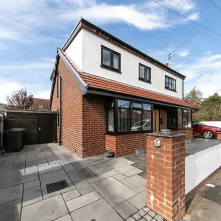 Buy this 4 bed house on St Bernard's Road in Knott End-On-Sea, FY6 0AW