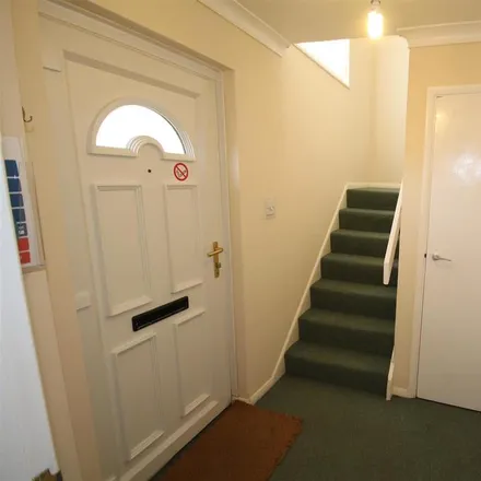 Image 6 - 5 Bawden Close, Tyler Hill, CT2 7DW, United Kingdom - Room for rent