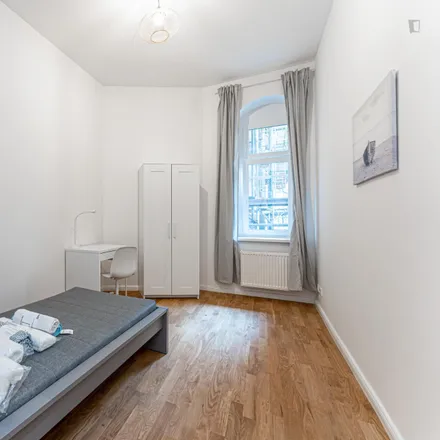 Rent this 4 bed room on Bornholmer Straße 85 in 10439 Berlin, Germany