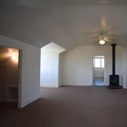 Rent this studio apartment on 1448 5th Avenue in Oakland, CA 94606