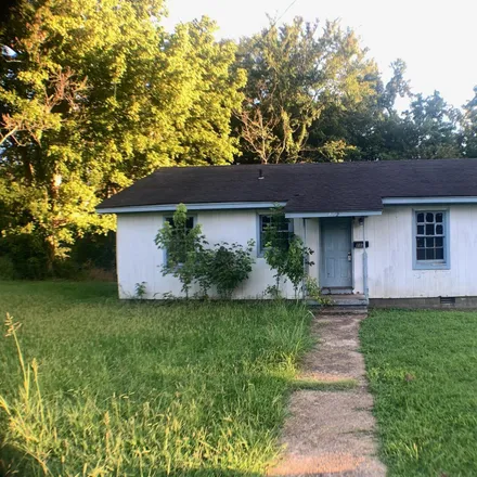 Buy this 2 bed house on 112 Maple Avenue in Ripley, TN 38063