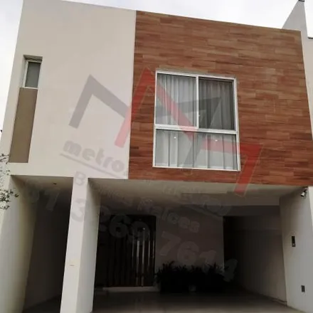 Buy this 3 bed house on Avenida Alejandro de Rodas in 66035, NLE