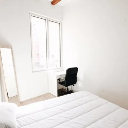 Image 3 - Carrer del Poeta Cabanyes, 4, 08004 Barcelona, Spain - Room for rent