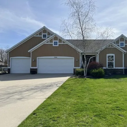 Image 1 - 7490 Emerald Woods Drive Southeast, Gaines Charter Township, MI 49315, USA - House for sale