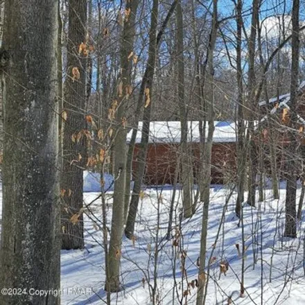 Image 2 - 3213 Flintlock Trail, Pocono Pines, Tobyhanna Township, PA 18350, USA - House for sale