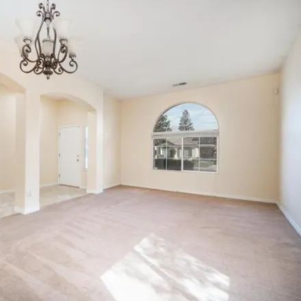 Image 4 - 12611 Woodson Bridge Drive, Bakersfield, CA 93311, USA - House for sale