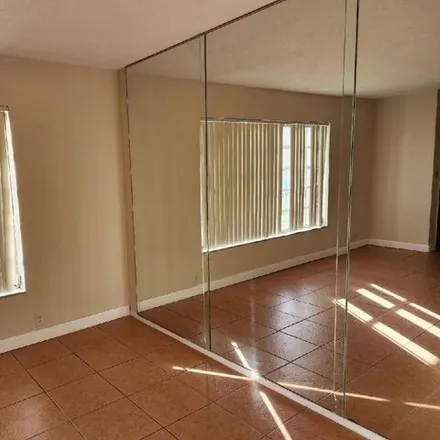 Image 5 - 2698 Northwest 47th Terrace, Lauderdale Lakes, FL 33313, USA - House for rent