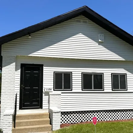 Buy this 2 bed house on 1325 Campeau Street in South Bend, IN 46617