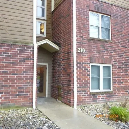 Buy this 3 bed condo on Glengarry Drive in Bloomingdale, IL 60117
