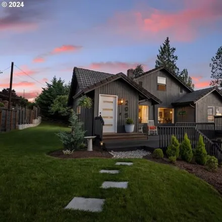 Buy this 3 bed house on 205 South Hillhurst Road in Ridgefield, WA 98642