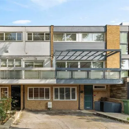 Image 1 - 29 Crossfield Road, London, NW3 4AF, United Kingdom - Townhouse for sale
