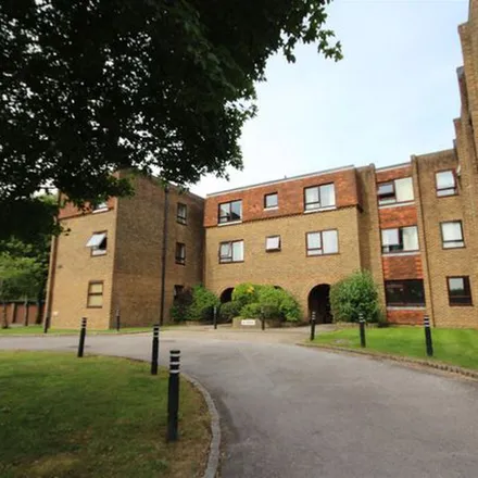 Rent this 1 bed apartment on House of Fraser in 105-111 High Street, Guildford