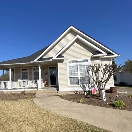 Buy this 3 bed house on 3798 Hazelwood Drive in Benton, AR 72015