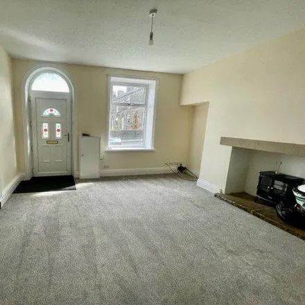 Image 4 - Aire View, Silsden, BD20 0DS, United Kingdom - Townhouse for rent