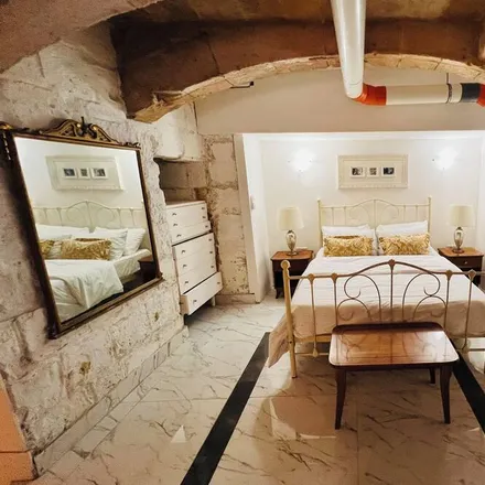 Rent this 1 bed townhouse on Il-Belt Valletta in 45 Triq San Nikola, Valletta