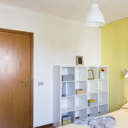Rent this 3 bed room on Via dei Missaglia in 20142 Milan MI, Italy