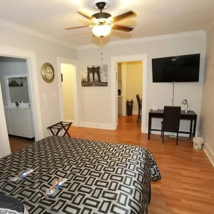 Image 4 - Austin Street, Houston, TX 77010, USA - Apartment for rent