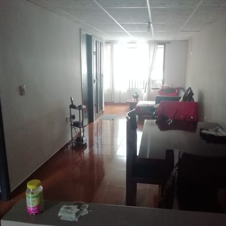 Rent this 5 bed apartment on Calle 22 Bis in Boston, Bostón
