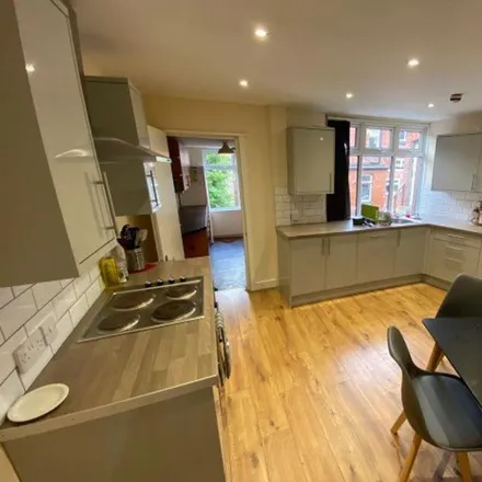 Rent this 4 bed house on Richmond Mount in Leeds, LS6 1DF