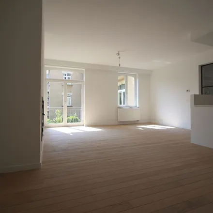 Rent this 2 bed apartment on MacSweeney's in Rue Dejoncker - Dejonckerstraat, 1060 Saint-Gilles - Sint-Gillis