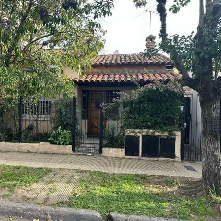 Buy this 4 bed house on Sargento Juan B. Cabral 1854 in Florida Oeste, 1604 Vicente López