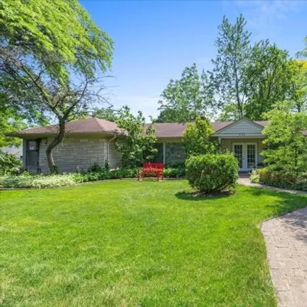 Buy this 3 bed house on 923 Glenview Road in Glenview, IL 60025