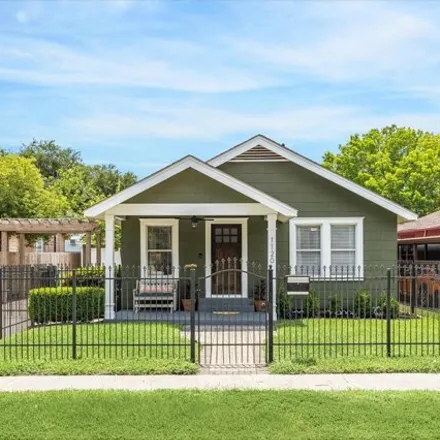 Buy this 2 bed house on 1120 Peddie St in Houston, Texas