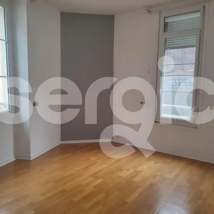 Rent this 3 bed apartment on 2 Boulevard du Roi René in 49100 Angers, France