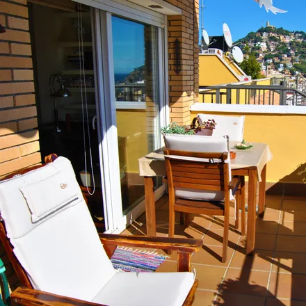 Rent this 3 bed apartment on Carrer de Mollet in 17300 Blanes, Spain