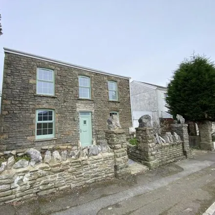 Buy this 4 bed house on Ysgol Gynradd Gymraeg Lon-las in Walters Road, Tregof