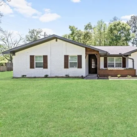Buy this 3 bed house on 365 Pinehurst Drive in Hardin County, TX 77659