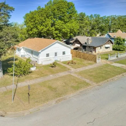 Buy this 3 bed house on 778 East Thompson Avenue in Sapulpa, OK 74066