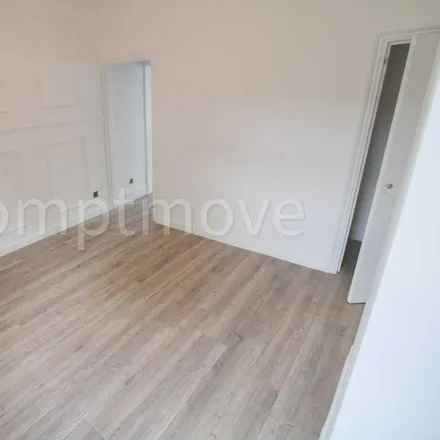 Image 4 - Turners Road South, Luton, LU2 0PH, United Kingdom - Townhouse for rent