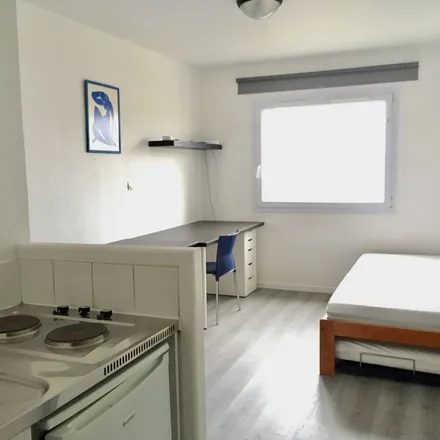 Rent this 1 bed apartment on 9 Rue des Saintes-Claires in 80000 Amiens, France