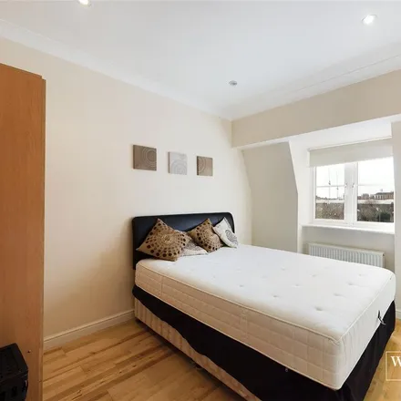 Image 7 - Regents Riverside, De Montfort Road, Reading, RG1 8QS, United Kingdom - Apartment for rent