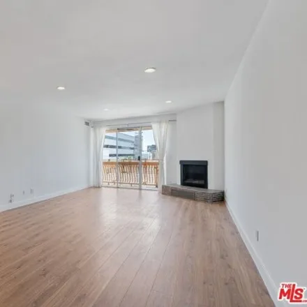 Image 2 - 7938 West 1st Street, Los Angeles, CA 90048, USA - Condo for rent