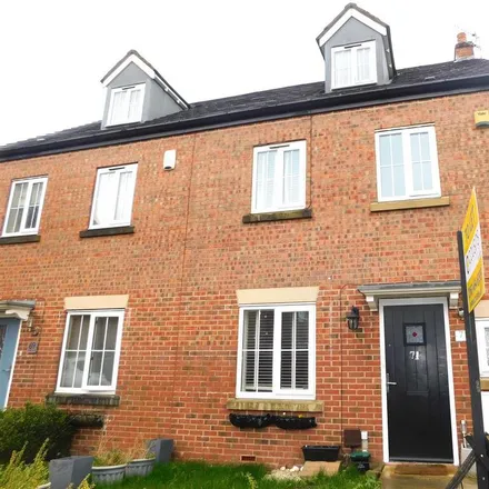 Rent this 4 bed duplex on Kilcoby Avenue in Pendlebury, M27 8AT