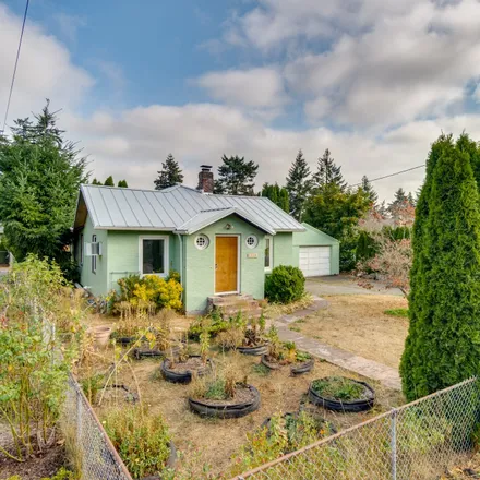 Buy this 3 bed house on 1118 Northeast 118th Avenue in Portland, OR 97220