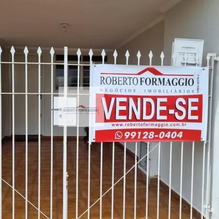 Buy this 2 bed house on Rua Doutor João Sampaio in Vila Independência, Piracicaba - SP