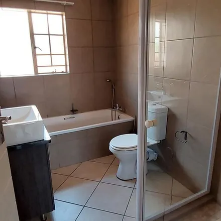 Image 7 - Addo Oval, Mooikloof Ridge, Gauteng, 0072, South Africa - Townhouse for rent